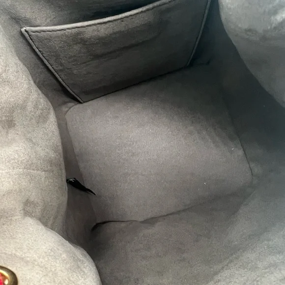 ❗️SOLD❗️Fendi FF Zucca pattern bucket bag 😍❤️ - Picture 3 of 12